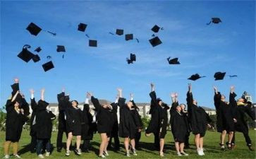 大学本科自我鉴定600字6篇