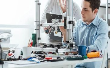技工学校工作总结8篇
