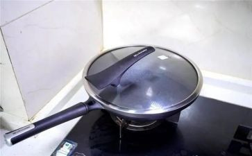 火锅店服务员月工作总结8篇