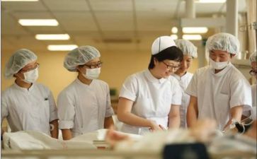 新护士年终述职报告范文7篇