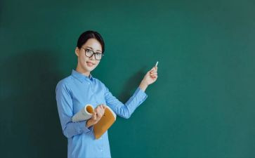 大学生讲课的心得体会8篇