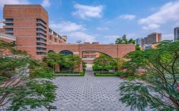 学校年度总结报告范文6篇