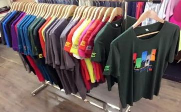 销售衣服月总结5篇