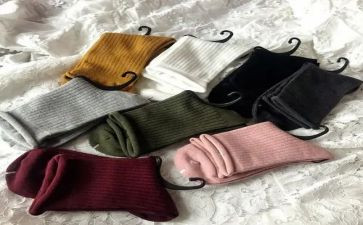 小袜子小班教案6篇