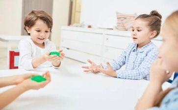 中班幼儿语言工作计划8篇